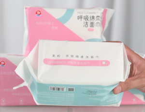 洗臉巾洗臉對(duì)皮膚好嗎？